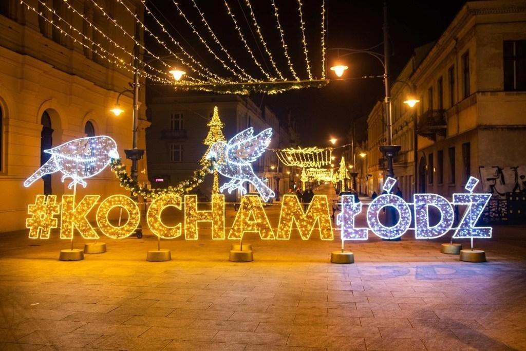 Apartament I Love Piotrkowska Z Wielkim Lustrem, Balkonem I Klimatyzacja Lodz  Luaran gambar