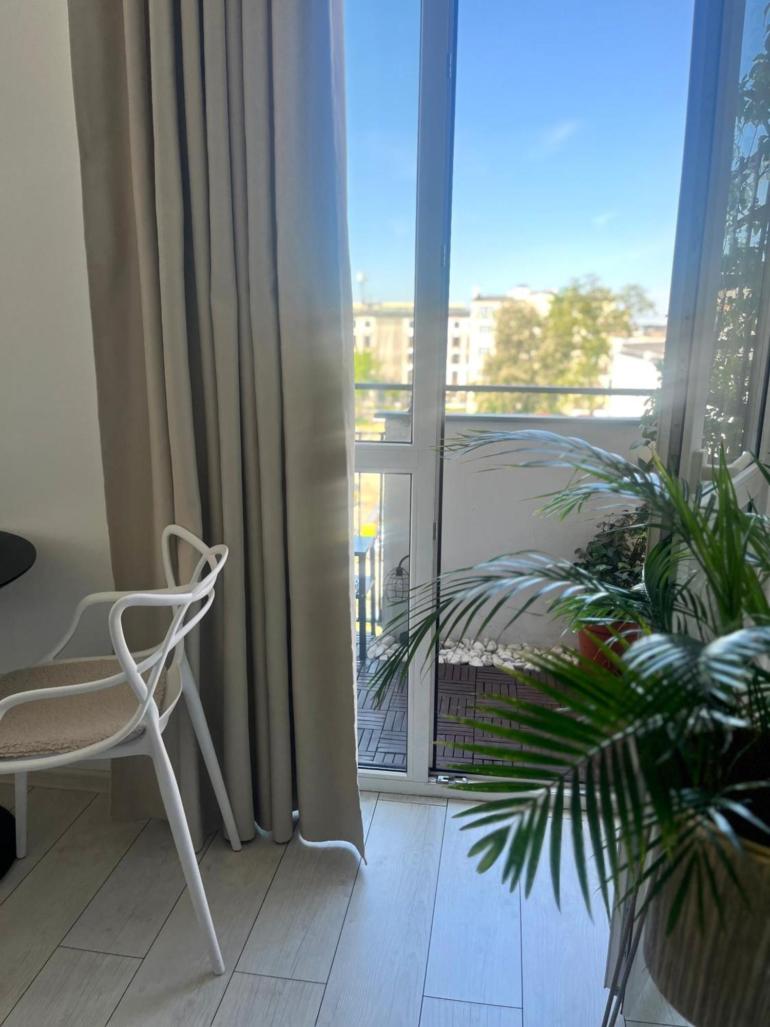 Apartament I Love Piotrkowska Z Wielkim Lustrem, Balkonem I Klimatyzacja Lodz  Luaran gambar